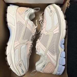 Nike VOMERO 5 Girls Soft Pearl Washed Coral - IH7339 001 - 5y or 6.5W  new